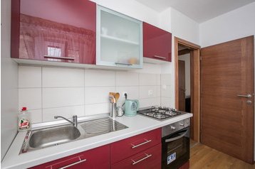 Apartamentai Kaštel Novi 2